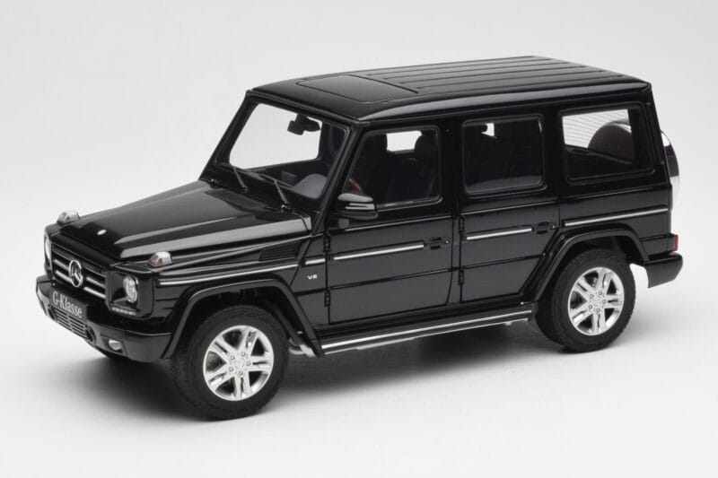 Mercedes G500 W463 Black AUTOart 1:18 76216 Diecast