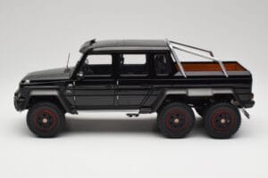 Mercedes AMG G63 W463 6x6 Gloss Black AUTOart 1:18 76306 Composite - image 4 of 8