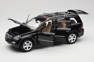 Mercedes GL X164 Obsidian Black Minichamps 1:18 B66962334 Diecast - image 2 of 8