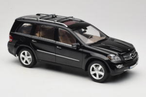 Mercedes GL X164 Obsidian Black Minichamps 1:18 B66962334 Diecast - image 6 of 8
