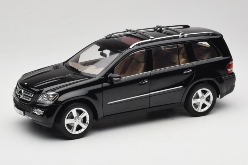 Mercedes GL X164 Obsidian Black Minichamps 1:18 Mercedes GL X164 Obsidian Black Minichamps 1:18 B66962334 Diecast