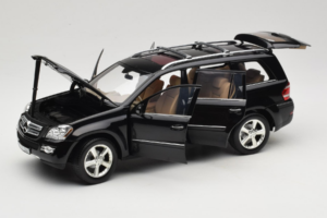 Mercedes GL X164 Tanzanite Blue Minichamps 1:18 B66962335 Diecast - image 2 of 8