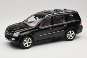 Mercedes GL X164 Tanzanite Blue Minichamps 1:18 B66962335 Diecast