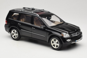 Mercedes GL X164 Tanzanite Blue Minichamps 1:18 B66962335 Diecast - image 6 of 8