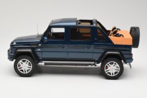 Mercedes Maybach G650 Landaulet Dark Blue GT Spirit 1:18 GT174 Resin - image 3 of 6