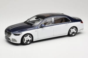 Mercedes Maybach S-Class Z223 Nautical Blue Diamond White Almost Real 1:18 820126 Diecast