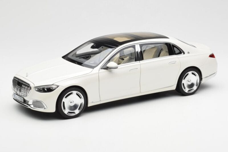 Mercedes Maybach S680 4Matic X223 Diamond White Norev 1:18 183918 Diecast