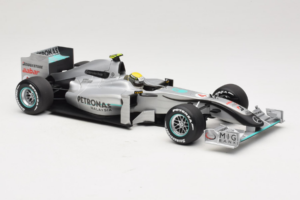 Mercedes MGP W01 #4 N. Rosberg Mercedes GP Showcar 2010 Minichamps 1:18 150100074 Diecast - image 4 of 7