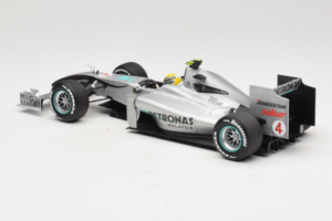 Mercedes MGP W01 #4 N. Rosberg Mercedes GP Showcar 2010 Minichamps 1:18 150100074 Diecast - image 5 of 7
