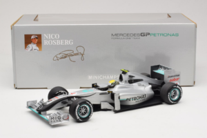 Mercedes MGP W01 #4 N. Rosberg Mercedes GP Showcar 2010 Minichamps 1:18 150100074 Diecast - image 7 of 7