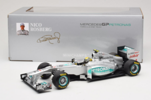 Mercedes MGP W02 #8 N. Rosberg Mercedes GP 2011 Minichamps 1:18 110110008 Diecast - image 7 of 7