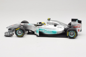Mercedes MGP W02 #8 N. Rosberg Mercedes GP Showcar 2011 Minichamps 1:18 110110078 Diecast - image 3 of 7
