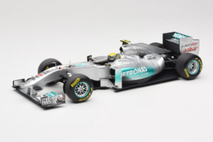 Mercedes MGP W02 #8 N. Rosberg Mercedes GP Showcar 2011 Minichamps 1:18 110110078 Diecast