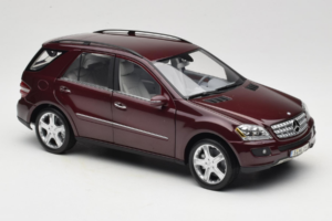Mercedes ML W164 Red Metallic Minichamps 1:18 150034500 Diecast - image 6 of 8