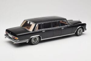 Mercedes 600 Pullman W100 Black AUTOart 1:18 76197 Diecast - image 3 of 8