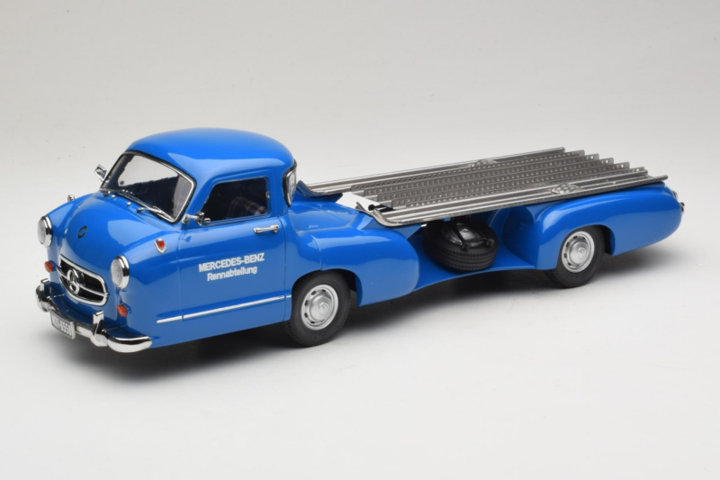 Mercedes Renntransporter Blaues Wunder iScale 1:18 Mercedes Renntransporter Blaues Wunder iScale 1:18 118000000006-P1 Diecast