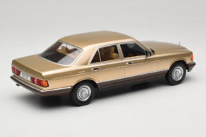 Mercedes S-Class W126 Metallic Beige MCG 1:18 MCG18548 Diecast - image 2 of 6
