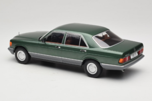 Mercedes S-Class W126 Metallic Green MCG 1:18 MCG18549 Diecast - image 5 of 6