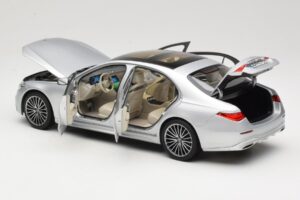 Mercedes S-Class W223 AMG Line Brilliant Silver Norev 1:18 183805 Diecast - image 5 of 8