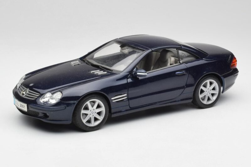 Mercedes SL 500 R230 Blue Maisto 1:18 B66962126 Diecast