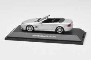Mercedes SL 55 AMG R230 Silver Minichamps 1:43 B66962347 Diecast