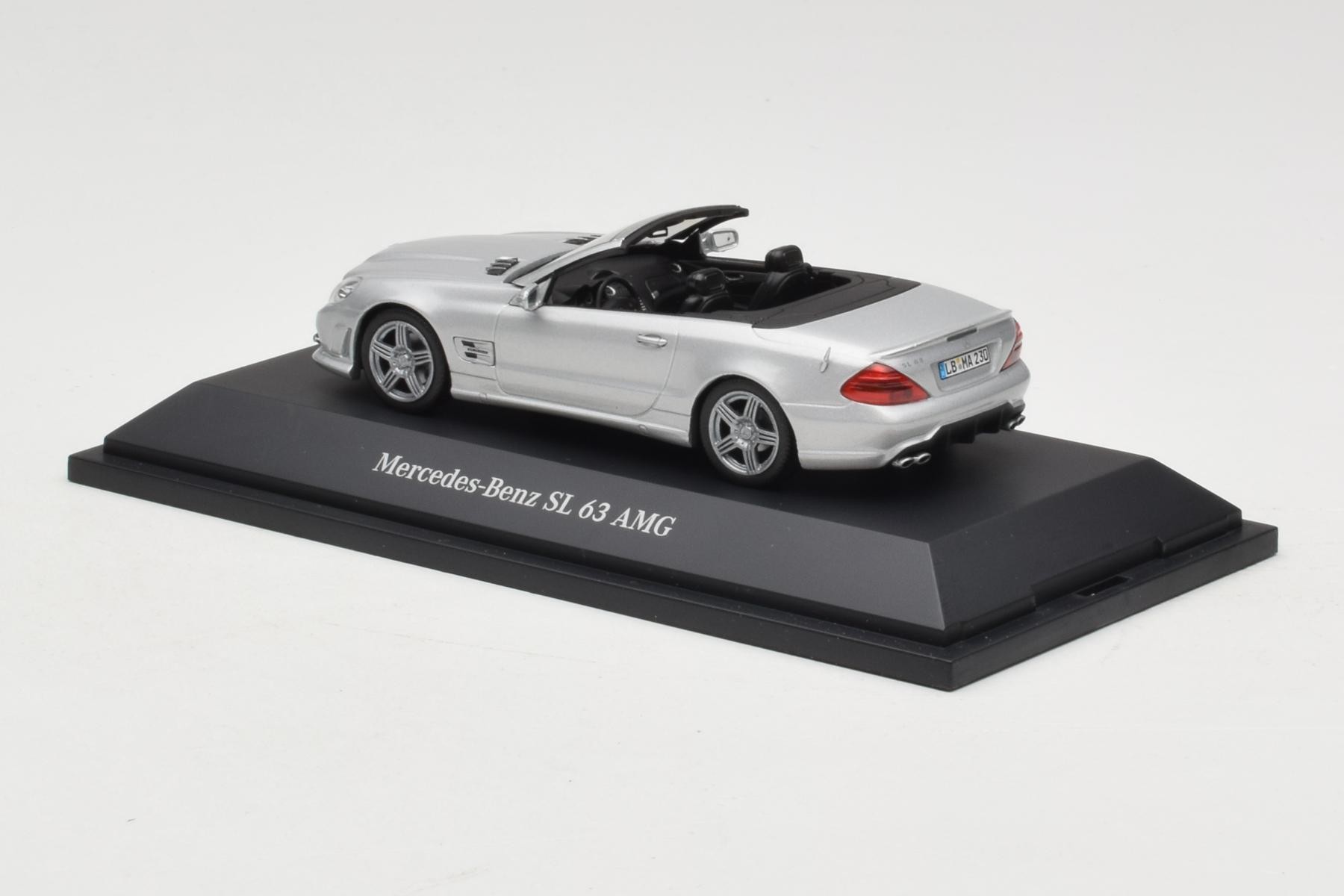 Mercedes SL 63 AMG R230 1:43 Silver Diecast