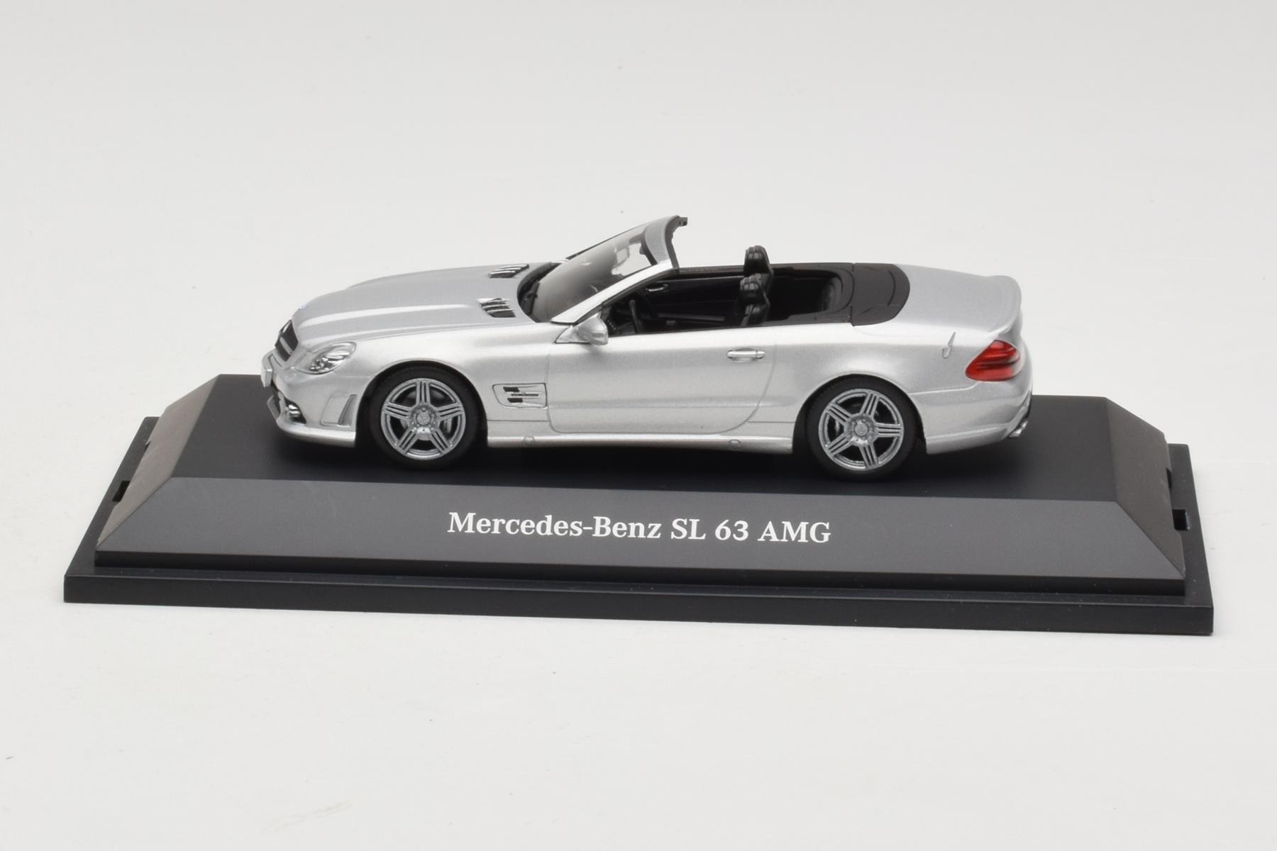 mercedes-sl-63-amg-r230-silver