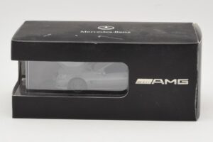 Mercedes SL 65 AMG R230 Silver Minichamps 1:43 B66960601 Diecast - image 4 of 4