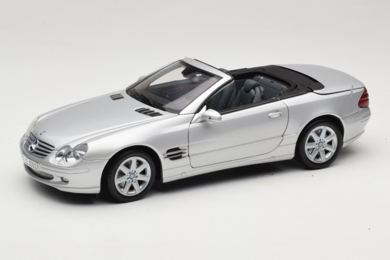 Mercedes SL R129 Silver Minichamps 1:18 B66962133 Diecast