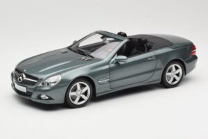 Mercedes SL R230 Amiant Green Minichamps 1:18 B66962389 Diecast