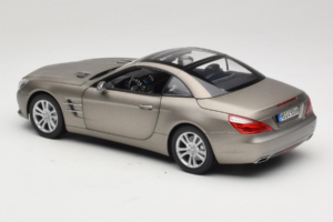 Mercedes SL500 R231 Dark Grey Matt Norev 1:18 183590 Diecast - image 8 of 9