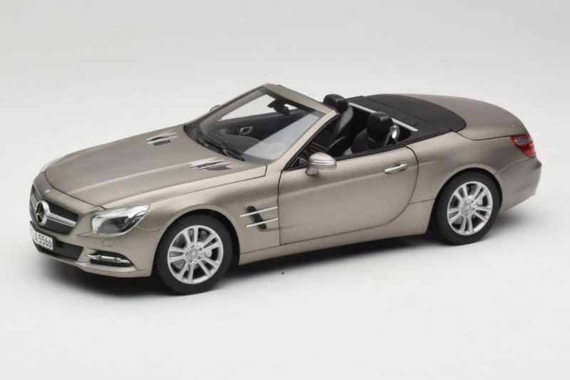 Mercedes SL500 R231 Dark Grey Matt Norev 1:18 183590 Diecast