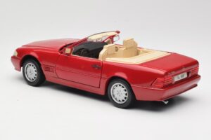 Mercedes SL500 R129 Red Revell 1:18 08927 Diecast - image 7 of 8