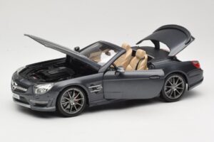 Mercedes SL65 AMG Black Series R230 Matte Black Maisto 1:18 36198 Diecast - image 2 of 8