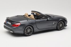 Mercedes SL65 AMG Black Series R230 Matte Black Maisto 1:18 36198 Diecast - image 3 of 8