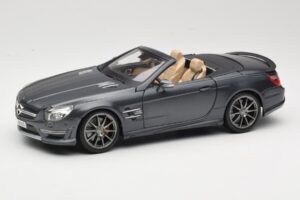 Mercedes SL65 AMG Black Series R230 Matte Black Maisto 1:18 36198 Diecast