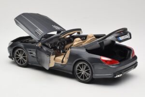 Mercedes SL65 AMG Black Series R230 Matte Black Maisto 1:18 36198 Diecast - image 5 of 8