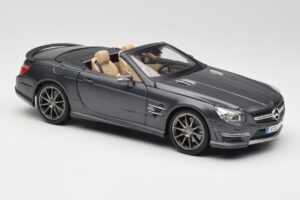 Mercedes SL65 AMG Black Series R230 Matte Black Maisto 1:18 36198 Diecast - image 6 of 8