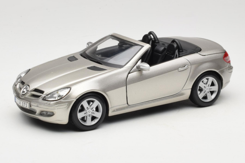 Mercedes SLK R171 Light Bronze Metallic Maisto 1:18 31674-R1 Diecast