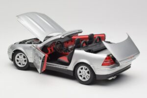 Mercedes SLK R170 Roadster Silver Maisto 1:18 31674 Diecast - image 7 of 9
