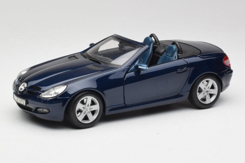 Mercedes SLK R171 Blue Maisto 1:18 B66962190 Diecast