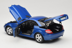 Mercedes SLK R171 Blue Metallic Minichamps 1:18 100033131 Diecast - image 8 of 11