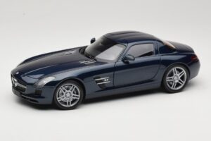 Mercedes SLS AMG C197 Blue Metallic Minichamps 1:18 100039021 Diecast