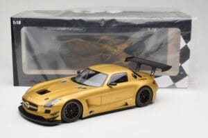 Mercedes AMG SLS C197 GT3 Street Gold Minichamps 1:18 151113106 Diecast - image 6 of 6