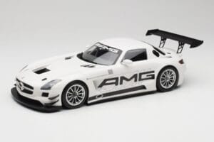 Mercedes AMG SLS C197 GT3 Street White Minichamps 1:18 151123107 Diecast