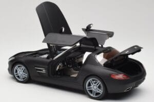 Mercedes SLS AMG C197 Matte Black Minichamps 1:18 100039027 Diecast - image 5 of 8