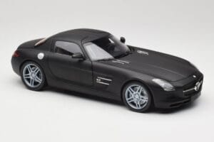 Mercedes SLS AMG C197 Matte Black Minichamps 1:18 100039027 Diecast - image 6 of 8