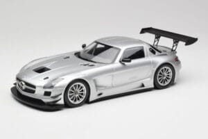 Mercedes SLS AMG GT3 C197 Street Silver Minichamps 1:18 151113100 Diecast