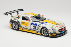 Mercedes SLS AMG GT3 #21 Rowe Racing M. Hartung / N. Heyer ADAC 24 Hours Nurburgring 2013 Minichamps 1:18 151133121 Diecast - image 4 of 6