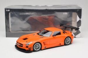 Mercedes SLS AMG GT3 C197 Street Orange Minichamps 1:18 151113105 Diecast - image 6 of 6